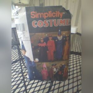 Simplicity Sewing Pattern 9703 Kid's Cape Robe Dress Tunic Hats Small-Large